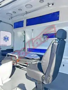 Venda Ambulância Renault Master UTI, armarios internos de Fibra.
