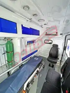 Venda Ambulância Renault Master UTI, armarios internos de Fibra.
